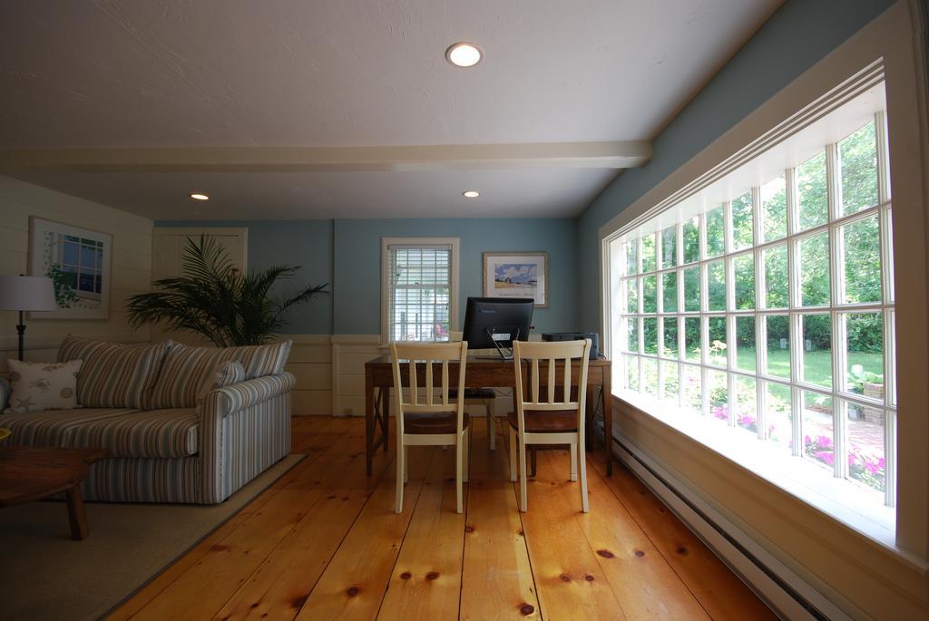 Chatham Seafarer Inn エクステリア 写真